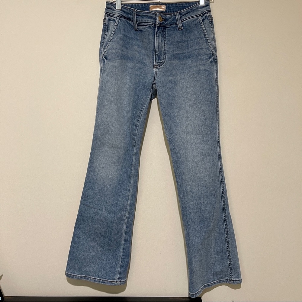NWOT Kut from the Kloth Mid Rise Kelsey Ankle Flare With Finished Hem